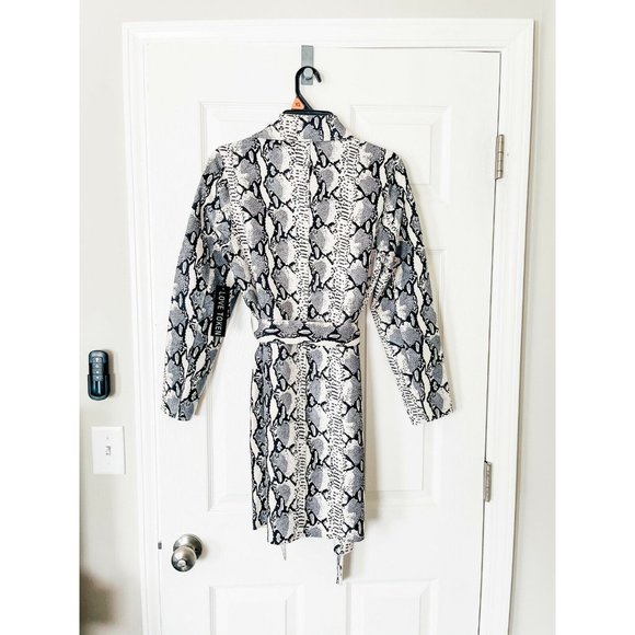 NWT Love Token Faux Suede Snake Print Jacket - XS - Picture 6 of 6